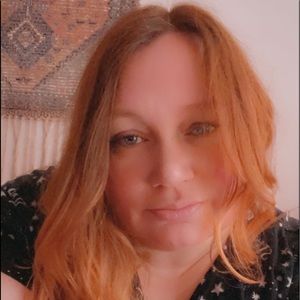 Meet your Posher, Stacy